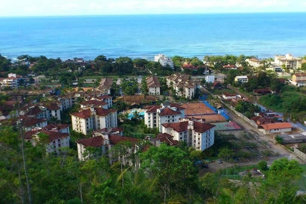 Em Wembley Tennis * Ubatuba