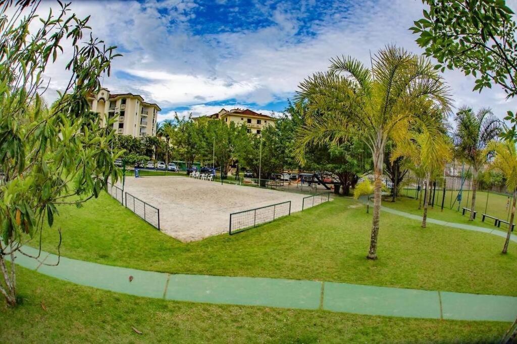 Em Wembley Tennis * Ubatuba